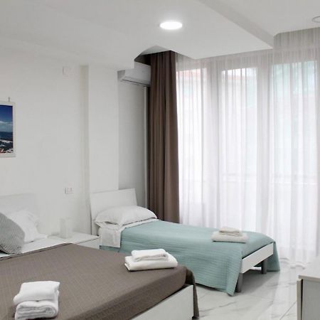 נאפולי B&B Central Rooms 137 מראה חיצוני תמונה