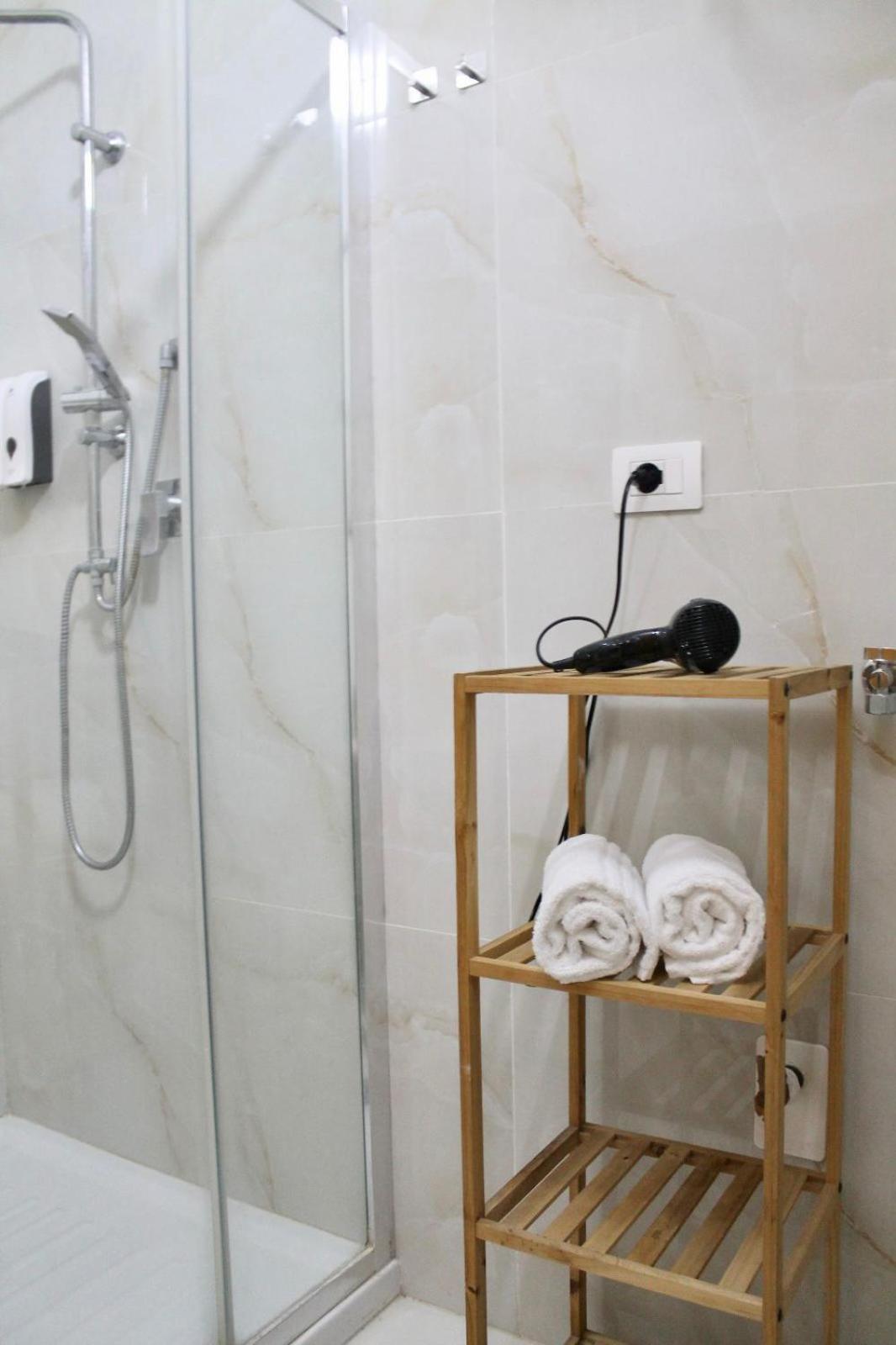 נאפולי B&B Central Rooms 137 מראה חיצוני תמונה