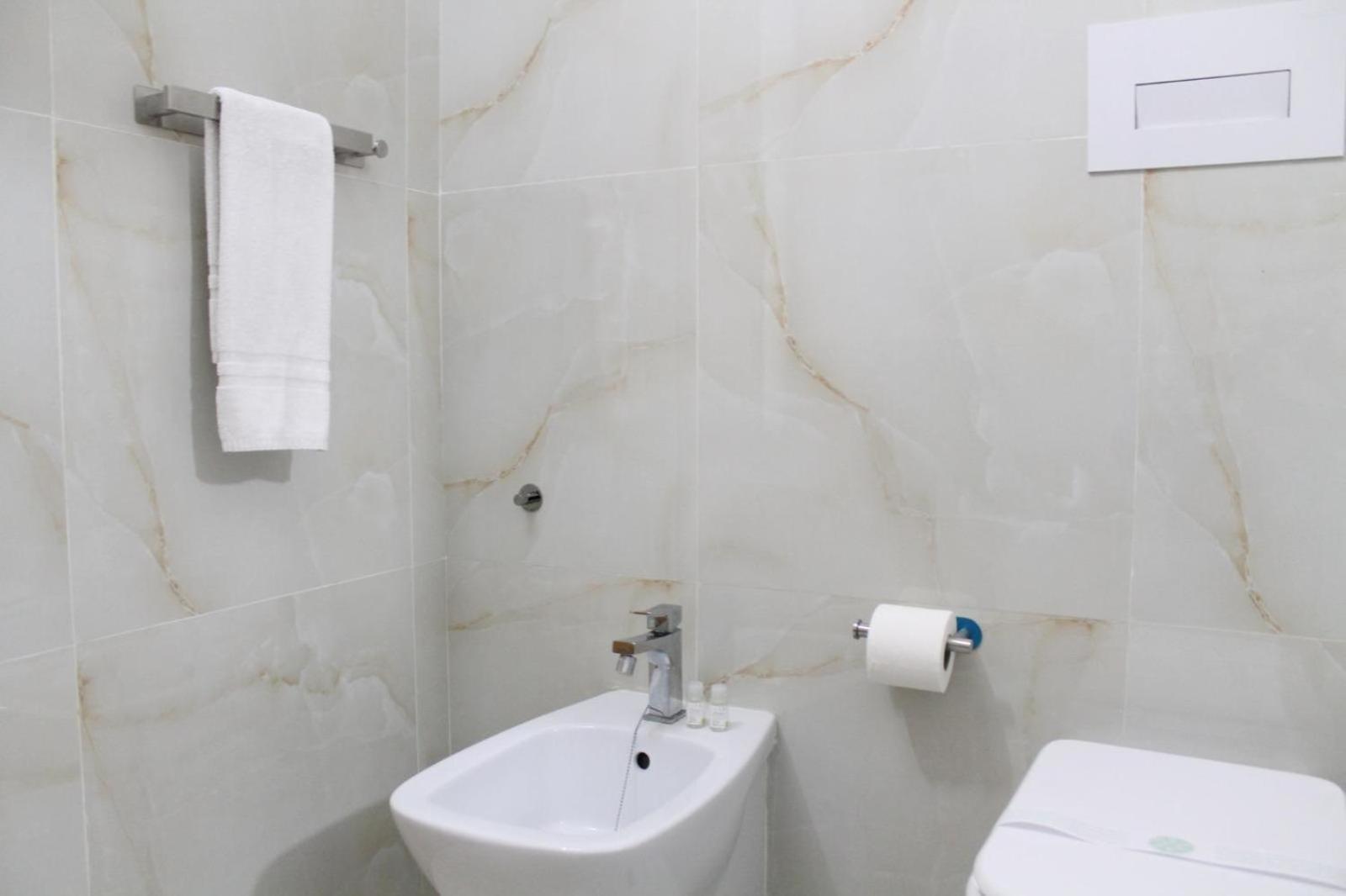 נאפולי B&B Central Rooms 137 מראה חיצוני תמונה