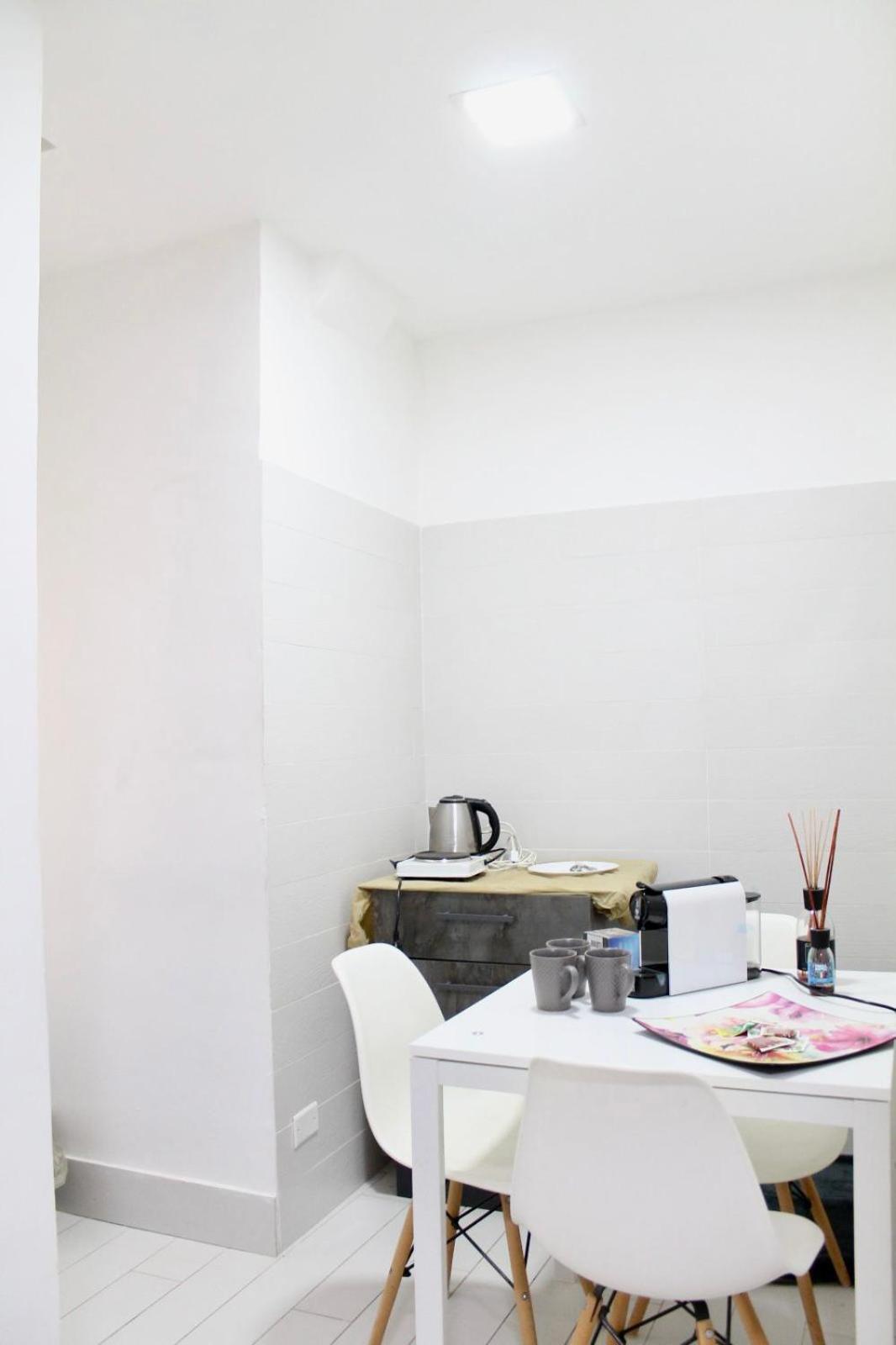 נאפולי B&B Central Rooms 137 מראה חיצוני תמונה